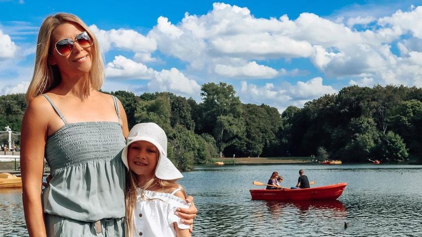 Tanja Szewczenko mit ihrer Tochter Jona