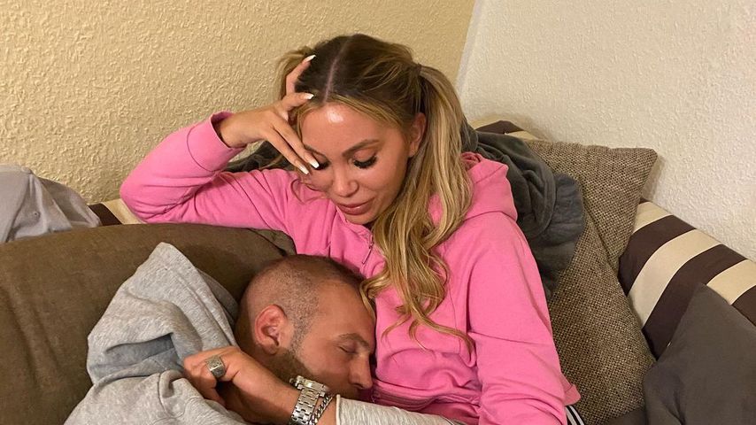 Tara Tabitha und Chris Grey