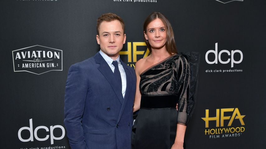 Taron Egerton und Emily Thomas, November 2019
