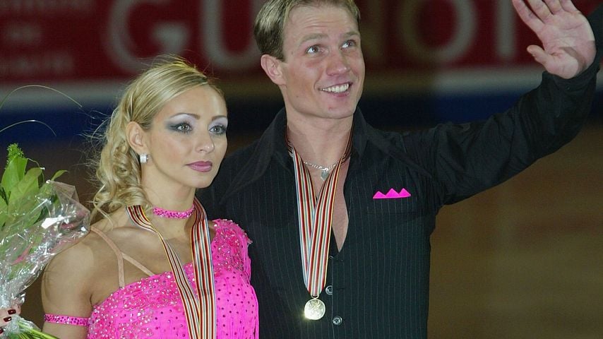 Tatiana Navka und Roman Kostomarow im März 2004