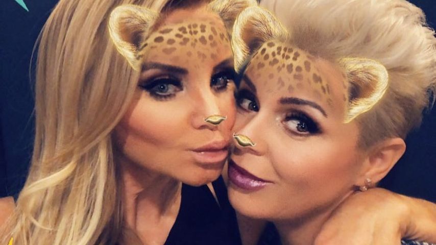 Tatjana Gsell und Mona Buruncuk kurz vor dem Abflug ins Dschungelcamp 2018