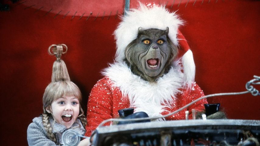 Taylor Momsen und Jim Carrey in "Der Grinch"