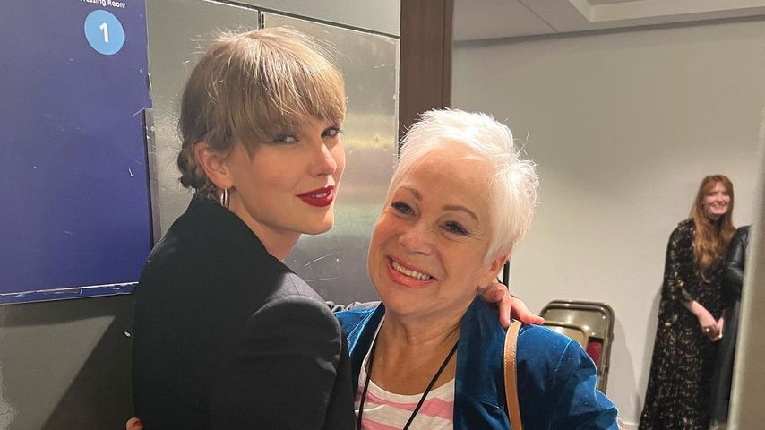 Taylor Swift mit Denise Welch, Januar 2023
