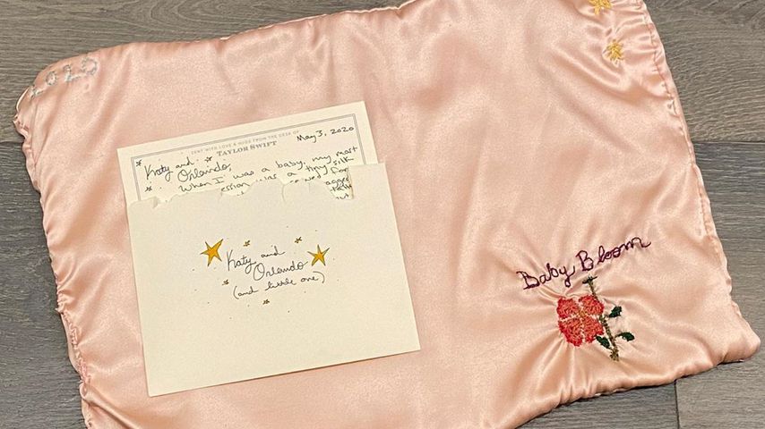 Babytuch, Geschenk von Taylor Swift an Katy Perrys Tochter
