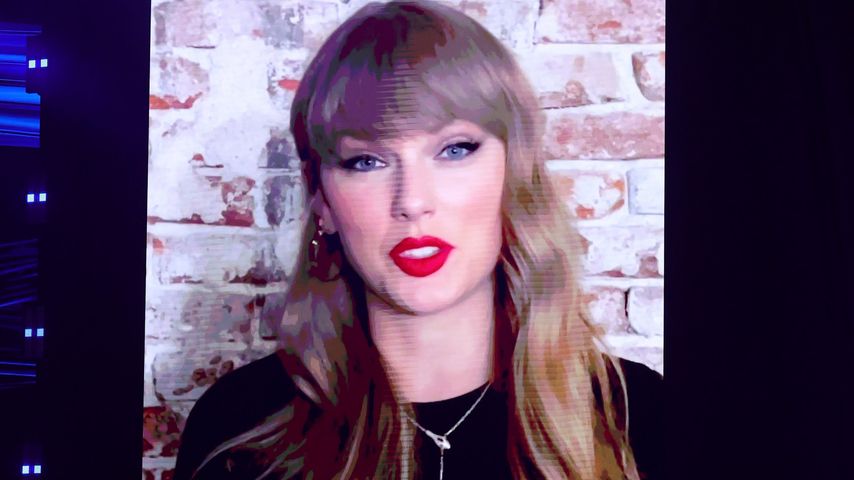 Taylor Swift in der Videobotschaft bei den HeartRadio Music Awards 2025