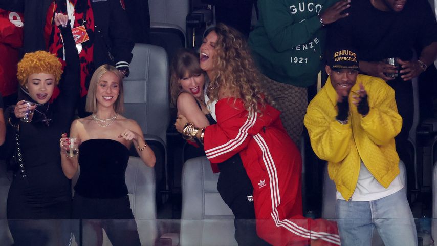 Taylor Swift und Blake Lively beim Super Bowl, 2024