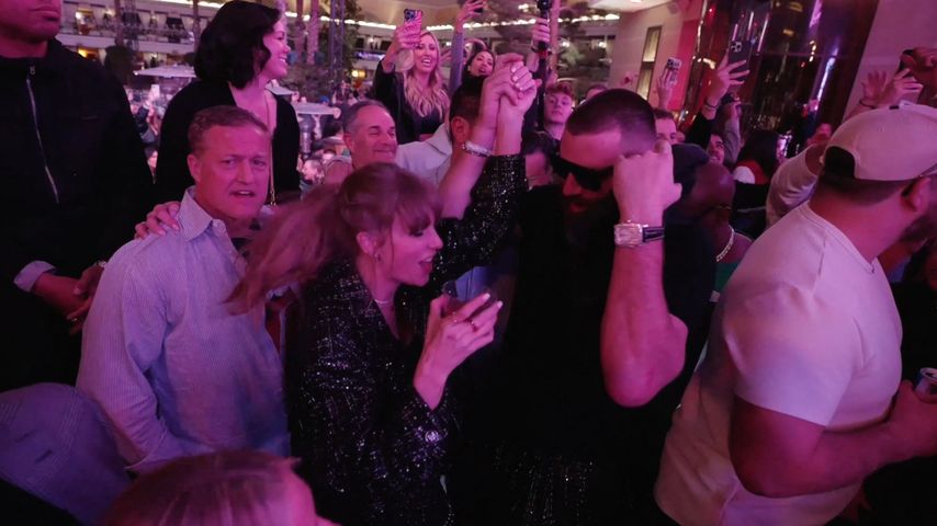 Taylor Swift und Travis Kelce auf einer Party nach dem Super Bowl