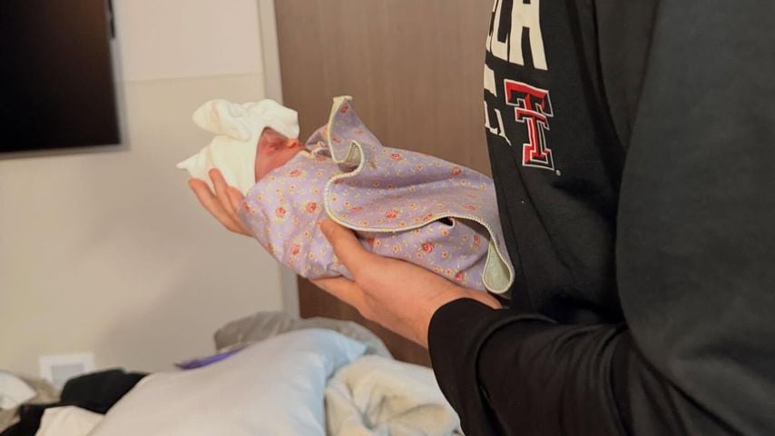 Ex-NFL-Star Taylor Symman mit seiner Tochter Sunny, Januar 2026