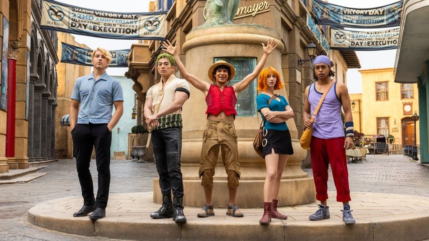 Taz Skylar, Mackenyu, Iñaki Godoy, Emily Rudd und Jacob Romero in der zweiten "One Piece"-Staffel