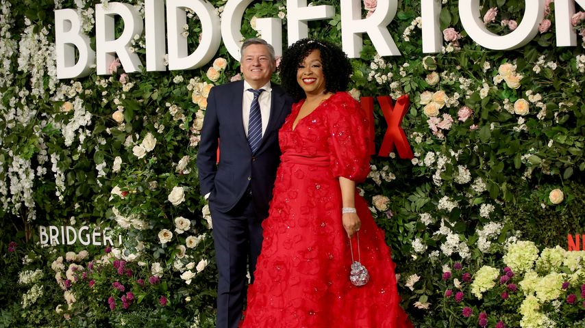 Ted Sarandos und Shonda Rhimes, März 2022