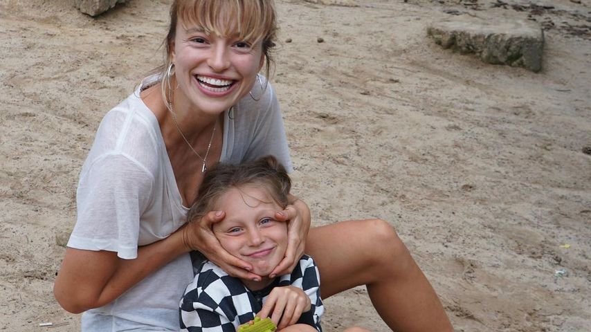Tereza Kačerová mit ihrem Sohn Luka im Juli 2023