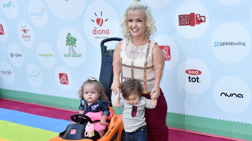 Terra Jole mit ihren Kindern Penelope und Grayson