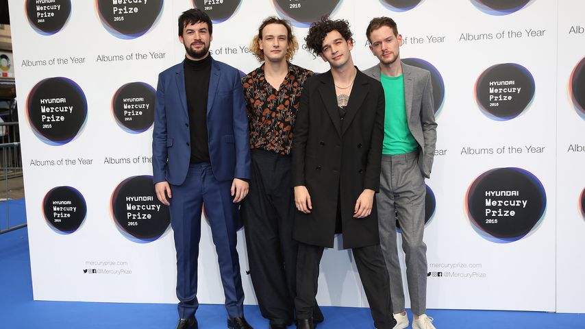 Update zum Prozess um The 1975 nach Männer-Kuss auf Bühne