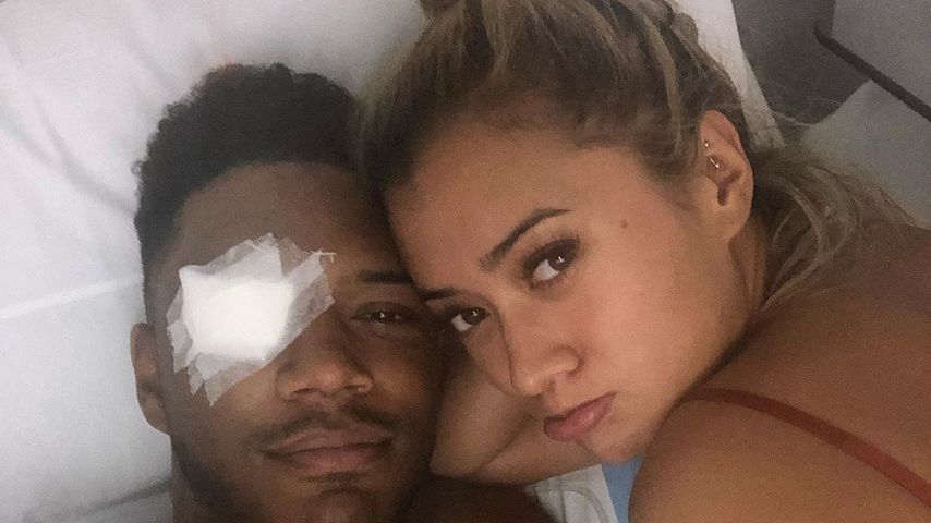 Korken abbekommen: "Love Island"-Star auf einem Auge blind