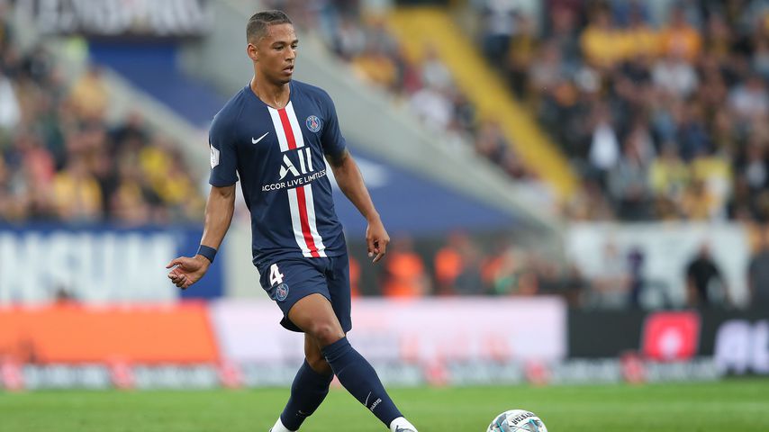 Thilo Kehrer, Profi-Fußballer