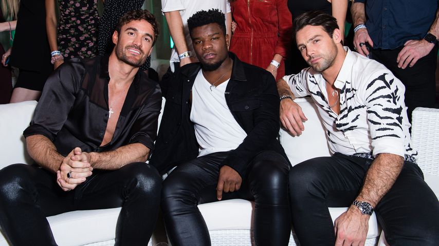 Thom Evans, Levi Davis und Ben Foden backstage bei "X Factor Celebrity"