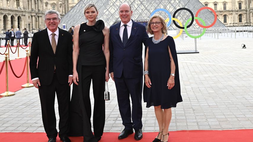 Fürstin Charlène und Fürst Albert II. mit IOC-Präsident Thomas Bach und seiner Frau Claudia Bach