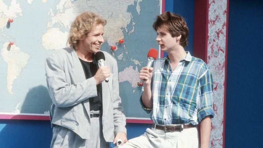 Thomas Gottschalk und Günther Jauch im Gespräch auf der IFA 1987 in Berlin