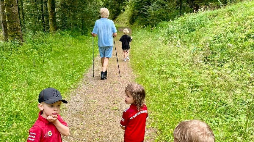 Thomas Gottschalk mit seiner Familie im Juli 2024