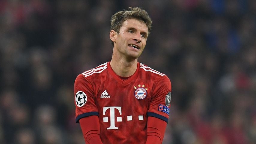 Thomas Müller entschuldigt sich bei Gegner für Karate-Kick