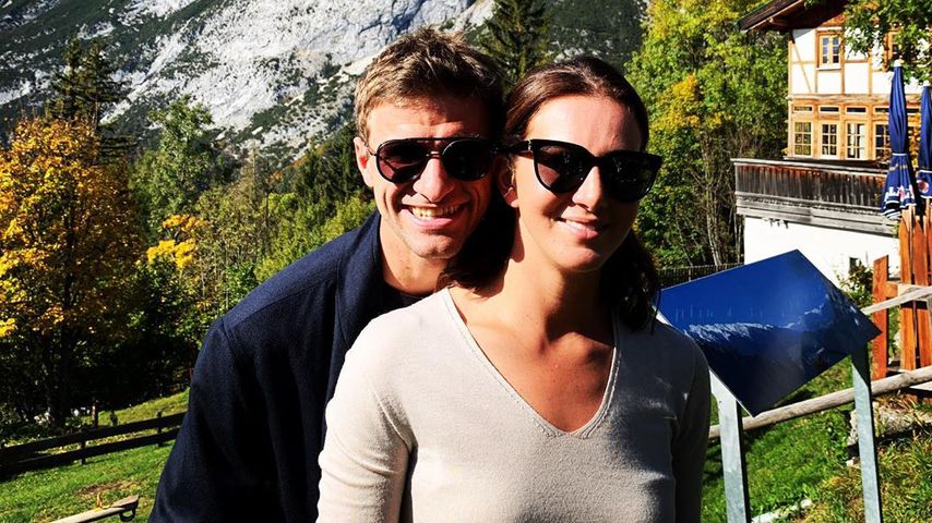 Samt Panorama-Blick: Thomas Müller postet Pärchen-Foto