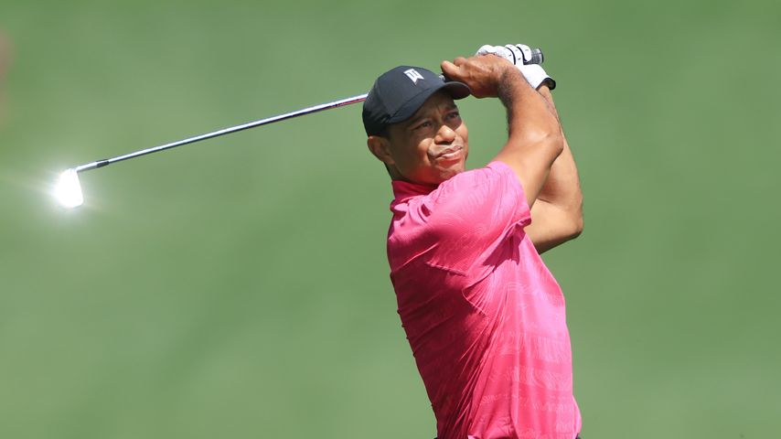 Nach Unfall: Tiger Woods wird bei Golf-Comeback bejubelt!