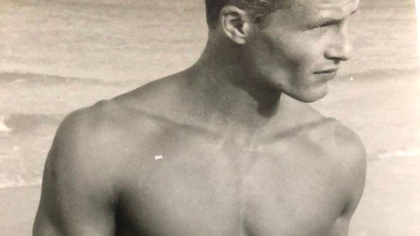 Mit Mega-Sixpack: So knackig war Til Schweiger vor 25 Jahren