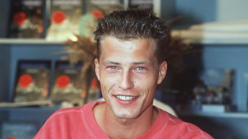 Til Schweiger am Set der "Lindenstraße" Anfang der 90er Jahre