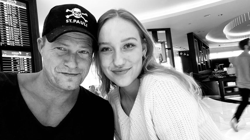 Til Schweiger mit seiner Freundin Sandra in Abu Dhabi