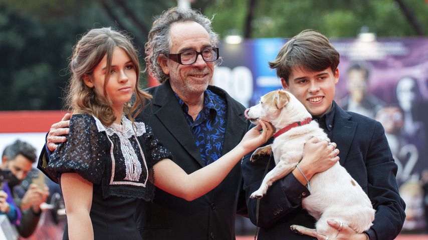 Tim Burton mit seinen Kindern
