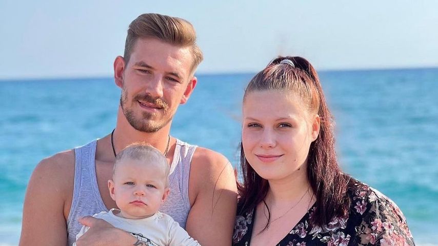 Tim Katzenbauer und Lavinia Wollny mit ihrer Tochter Haylie Emilia