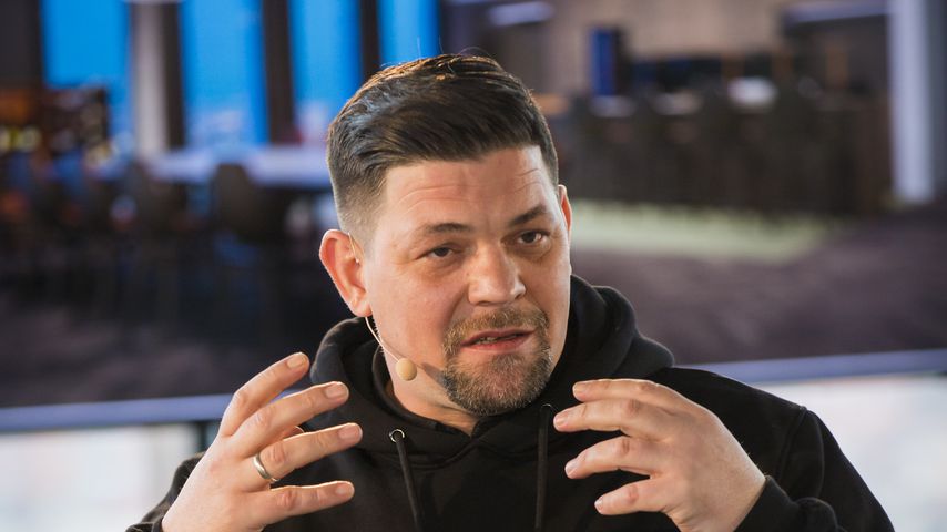 Wutausbruch: Tim Mälzer rastet bei "Kitchen Impossible" aus