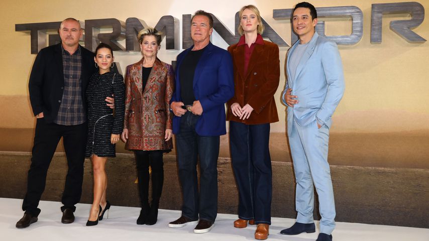 Tim Miller, Natalia Reyes, Linda Hamilton, Arnold Schwarzenegger, Mackenzie Davis und Gabriel Luna