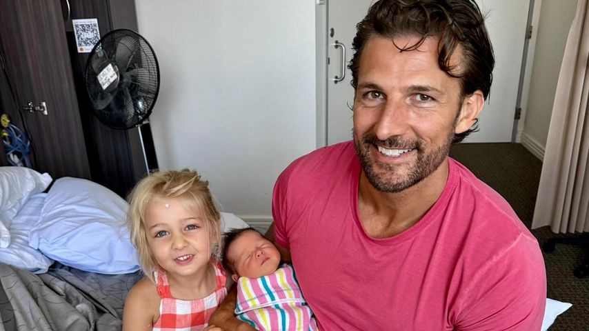 Tim Robards, TV-Bekanntheit mit seinen Töchtern Elle und Ruby