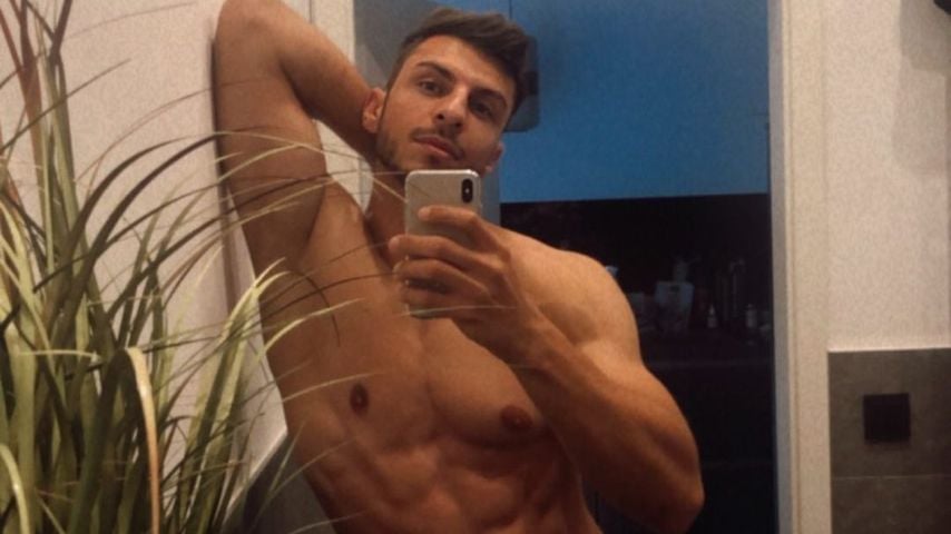 Krasser Muskelbody: Tim Stammberger zeigt sein Sixpack