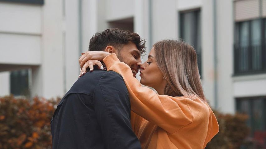 Tim Stammberger ist total verliebt in seine Freundin Laura