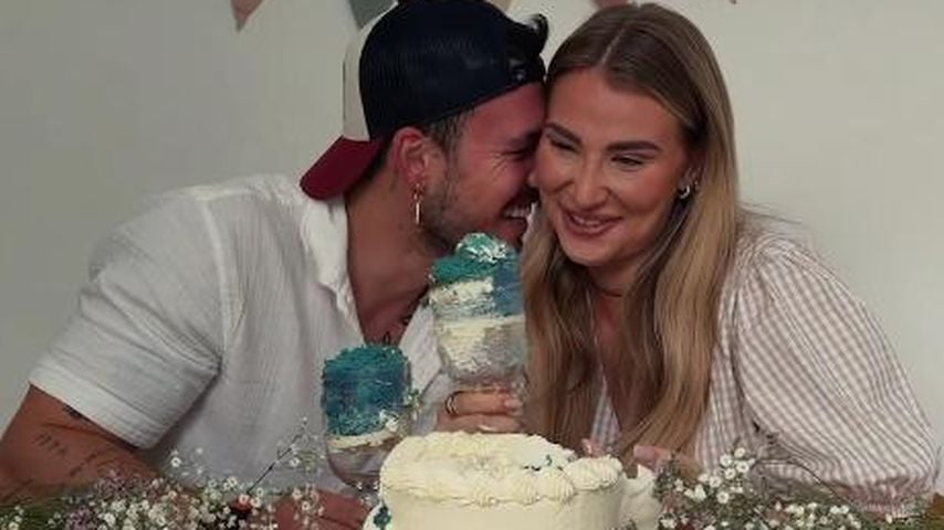 Tim und Ana Johnson beim Gender Reveal ihres Babys