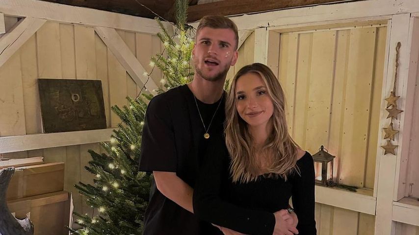 Timo Werner mit seiner Freundin Paula Lense, Dezember 2023