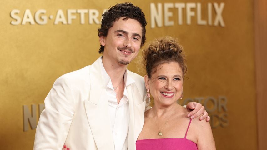Timothee Chalamet und Nicole Flender bei den 32nd Annual Actor Awards 2026