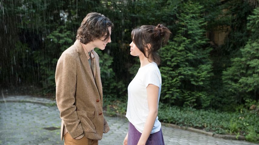Timothée Chalamet und Selena Gomez im Film "A Rainy Day in New York"