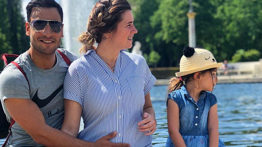 Timur Ülker mit seiner Partnerin Caroline Steinhof und Tochter Illeya