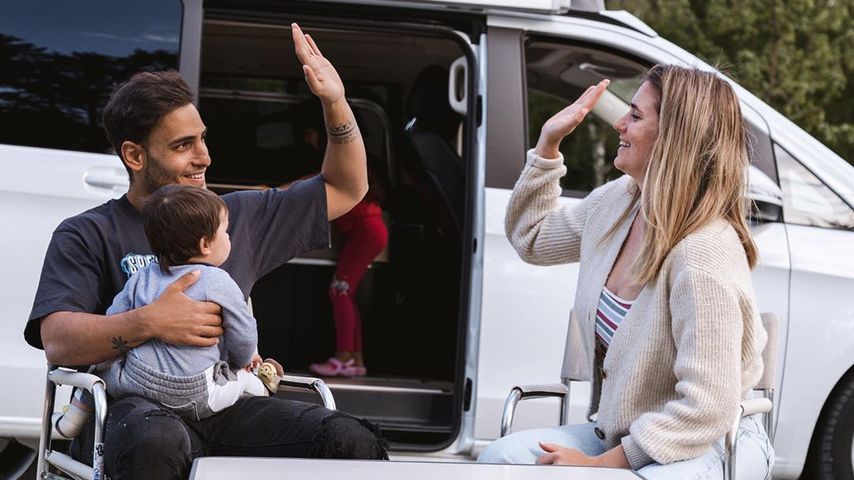 Timur Ülker und seine Partnerin Caroline