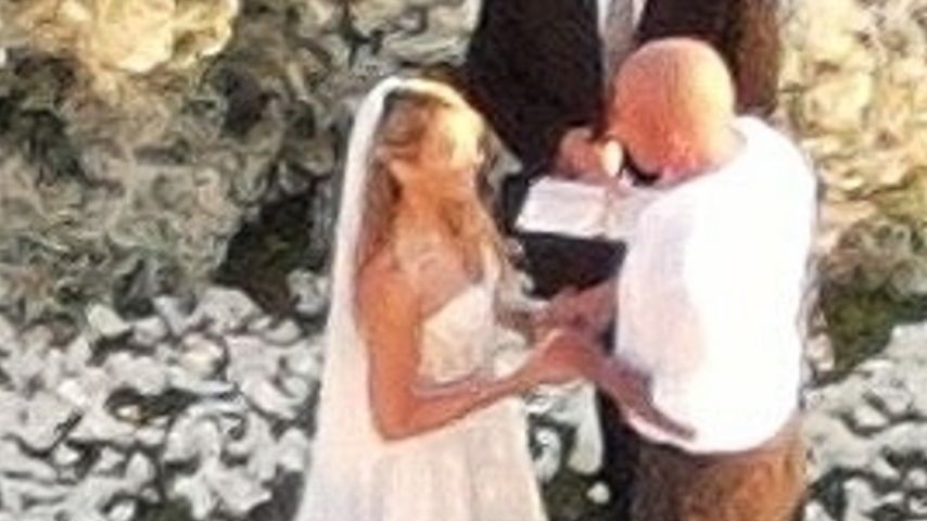 Tish Cyrus und Dominic Purcell auf ihrer Hochzeit, August 2023