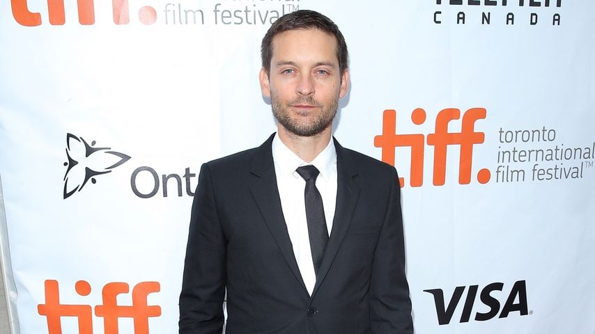 Neue Bilder: Mit dieser Dame ist Tobey Maguire im Urlaub!