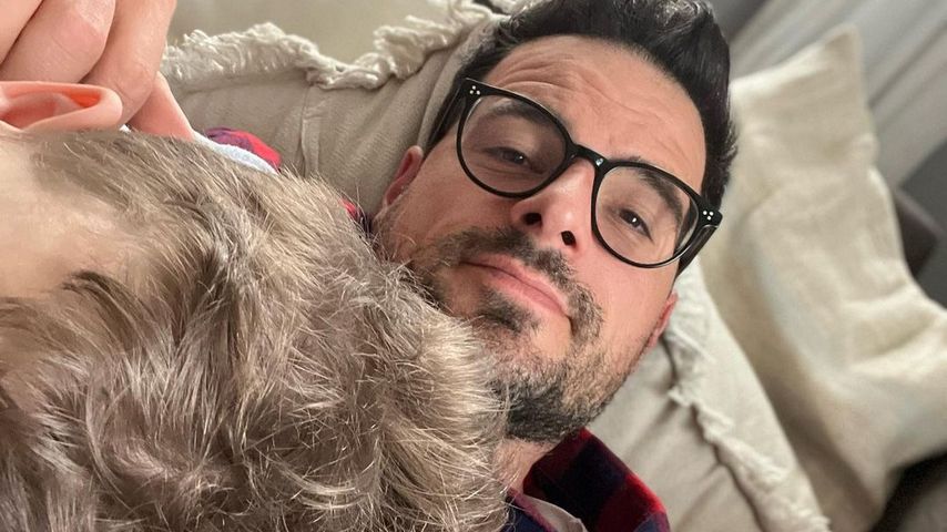 Tobias Licht und sein Sohn im April 2022