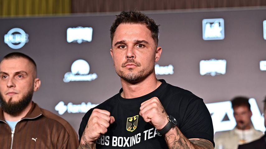 Tobias Pietrek bei der Pressekonferenz von Fame Fighting 3