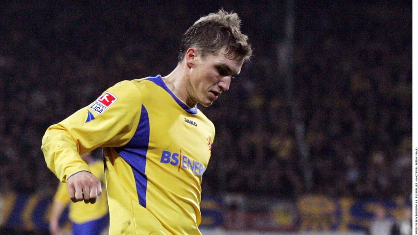 Ana gibt ihm Kraft! Schweini trägt stolz den Ehering