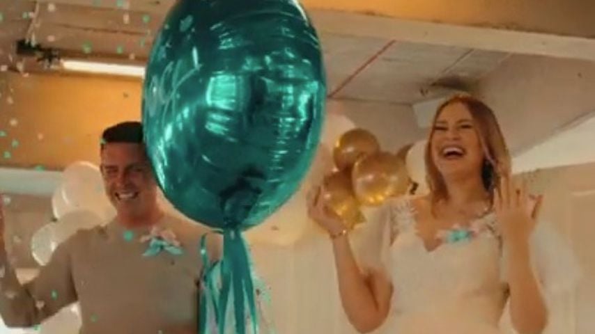 Tobias und Maren Wolf bei der Verkündung des Babygeschlechts