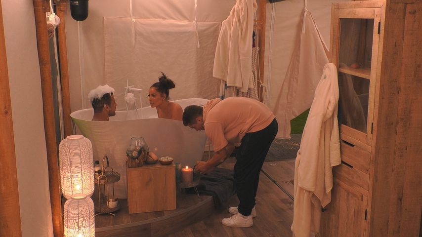 Tobias Wegener, Janine Pink und Joey Heindle bei "Promi Big Brother" 2019