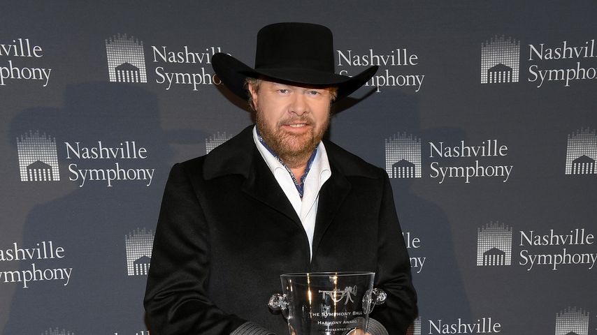 Toby Keith, Sänger